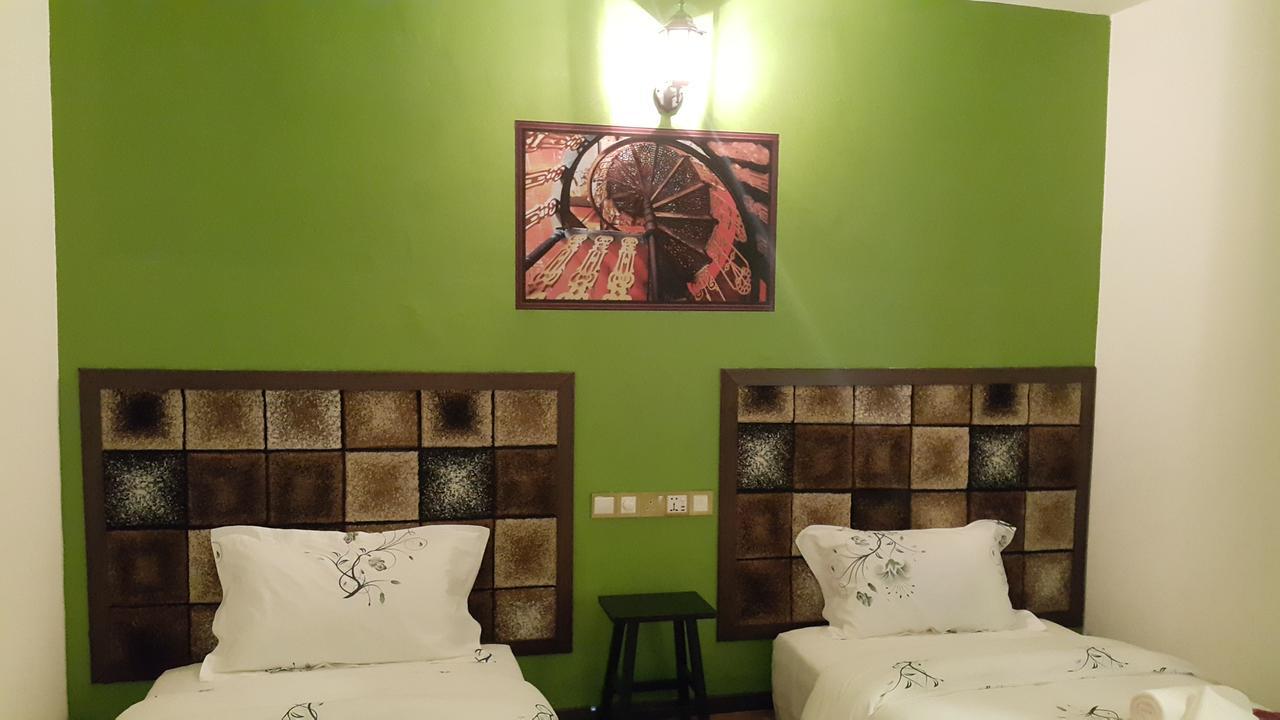 Pi Grand Hotel Sepang Exterior foto