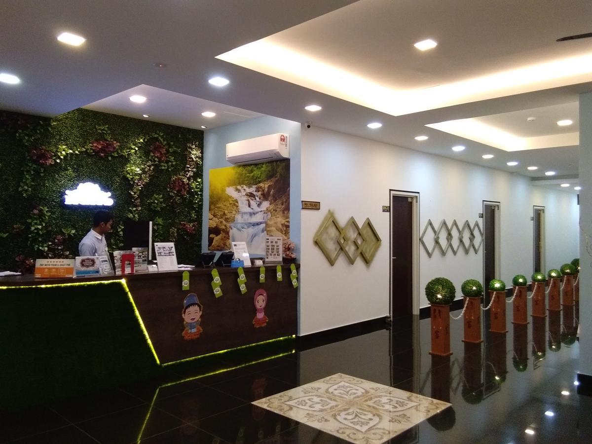 Pi Grand Hotel Sepang Exterior foto
