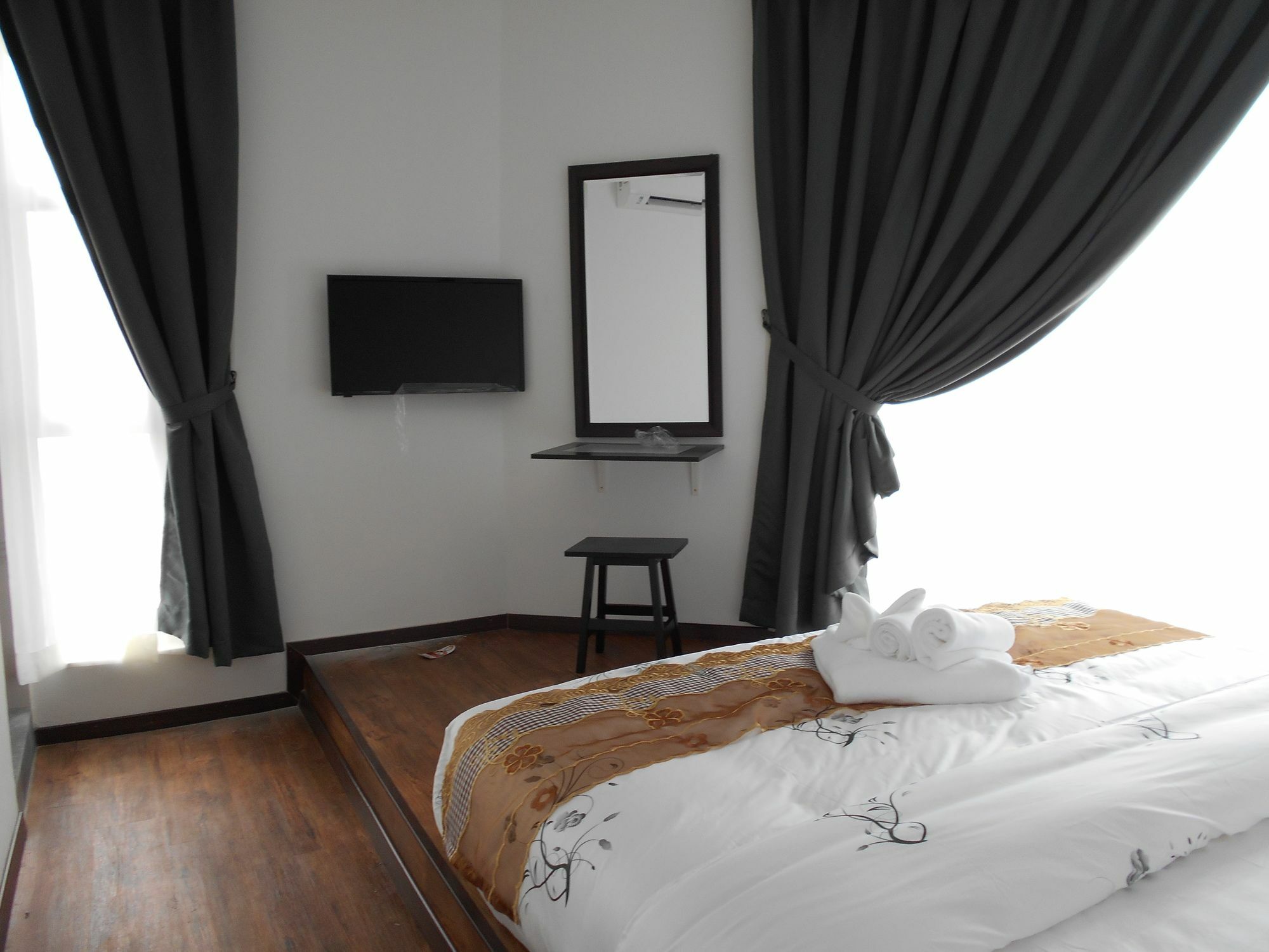 Pi Grand Hotel Sepang Exterior foto